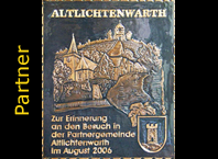   Kupferbild Gemeindewappen  Altlichtenwarth                                           Partnerschaft Italien                  jedes Bild ein "Unikat"
 Kupferrelief  Handarbeit