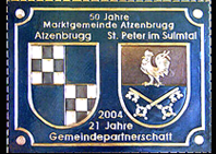 Kupferbild   Partnerwappenwappen Marktgmeinde   Atzenbrugg St Peter                                                             jedes Bild ein "Unikat"
 Kupferrelief  Handarbeit