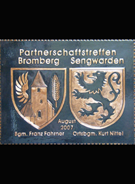              Kupferbild                   Gemeindewappen                 Marktgemeinde                             Bromberg                                                                                                     jedes Bild ein "Unikat"
 Kupferrelief  Handarbeit