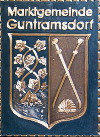            Kupferbild            Gemeindewappen            Ulrichskirchen-Schleinbach  
 Niederösterreich                                                              jedes Bild ein "Unikat"
 Kupferrelief  Handarbeit