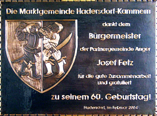            Kupferbild            
  Gemeindewappen            
   Marktgemeinde   Hadersdorf Kammern     Niederösterreich                                                               jedes Bild ein "Unikat"
 Kupferrelief  Handarbeit