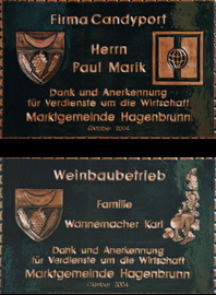                         Kupferbild                            Gemeindewappen          Marktgemeinde   Hagenbrunn                                                                                                          jedes Bild ein "Unikat"
 Kupferrelief  Handarbeit