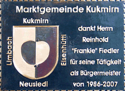                                                                    
Gemeindewappen                      
Gemeinde  Kukmirn       
Burgenland 
                                            
 Steiermark                                                                               jedes Bild ein "Unikat"
 Kupferrelief  Handarbeit