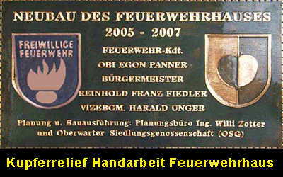                                                                    
Gemeindewappen                      
Gemeinde  Kukmirn       
Burgenland 
                                            
 Steiermark                                                                               jedes Bild ein "Unikat"
 Kupferrelief  Handarbeit