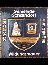                                                                    
Gemeindewappen
               

Gemeinde Scharndorf Regelsbrunn Wildungsmauer
Bezirk Bruck an der Leitha             
Niederösterreich                                   
 

                                                            jedes Bild ein "Unikat"
 Kupferrelief  Handarbeit
