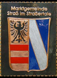                                                                    
Gemeindewappen
                 

Marktgemeinde Straß im Straßertale                    
Bezirk Krems-Land           
Niederösterreich                                   
 

                                                            jedes Bild ein "Unikat"
 Kupferrelief  Handarbeit