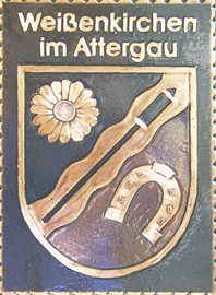                 
Kupferbild 
          
                 
Gemeindewappen Marktgmeinde            
 Weissenkirchen im Attergau  Oberösterreich 
                            
 Bezirk            .
                                                           
                    jedes Bild ein "Unikat"
 Kupferrelief  Handarbeit
