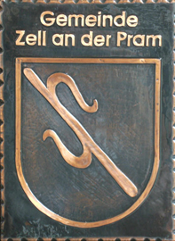                  
Kupferbild 
          
                 
Gemeindewappen Marktgmeinde            
 Zell an der Pram Oberösterreich 
                            
 Bezirk            .
                                                           
                    jedes Bild ein "Unikat"
 Kupferrelief  Handarbeit