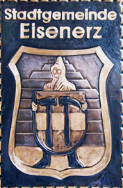                                                                    
Gemeindewappen                      
Stadtgemeinde Eisenerz  Bezirk Leoben   frühere Name war  Innerberg 
                                            
 Steiermark                                                                               jedes Bild ein "Unikat"
 Kupferrelief  Handarbeit