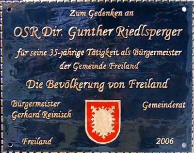                                                                                            
Gemeindewappen                      
Gemeinde   Freiland bei Deutschlandsberg                     
 Bezirk Deutschlandsberg
 
                                            
 Steiermark                                                                               jedes Bild ein "Unikat"
 Kupferrelief  Handarbeit