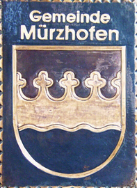                                                                    
Gemeindewappen                          
 Mürzhofen                       Allerheiligen im Mürztal  und   Mürzhofen  wurden ab 1.  Jänner 2015 der Stadtgemeinde Kindberg eingemeindet.
             
                                        
  Bezirk Bruck-Mürzzuschlag                        Bezirk Murtal   
 Steiermark                                                                      jedes Bild ein "Unikat"
 Kupferrelief  Handarbeit