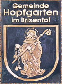                                                                    Gemeindewappen                           
Marktgemeinde  Hopfgarten im Brixental Tirol                        Gerichtsbezirk Kitzbühel
                                                                                   
  jedes Bild ein "Unikat"             
 Kupferrelief  Handarbeit