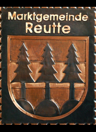                                                                    
Gemeindewappen                            Gemeinde Reutte                   
           
 Bezirksgerichtes Reutte                                               
Tirol                                                                  jedes Bild ein "Unikat"
 Kupferrelief  Handarbeit