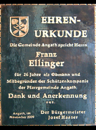                                                                 Gemeindewappen                       Gemeinde Angath Urkunde EllingerTirol                                                                                                            jedes Bild ein "Unikat"
 Kupferrelief  Handarbeit
