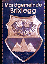                                                                     Gemeindewappen                              Gemeinde  Brixlegg Tirol                                                                                                                      jedes Bild ein "Unikat"
 Kupferrelief  Handarbeit